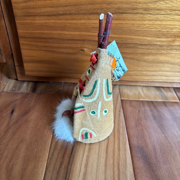 Vintage First Nations Canadian art- Teepee and baby - Picture 4 of 12